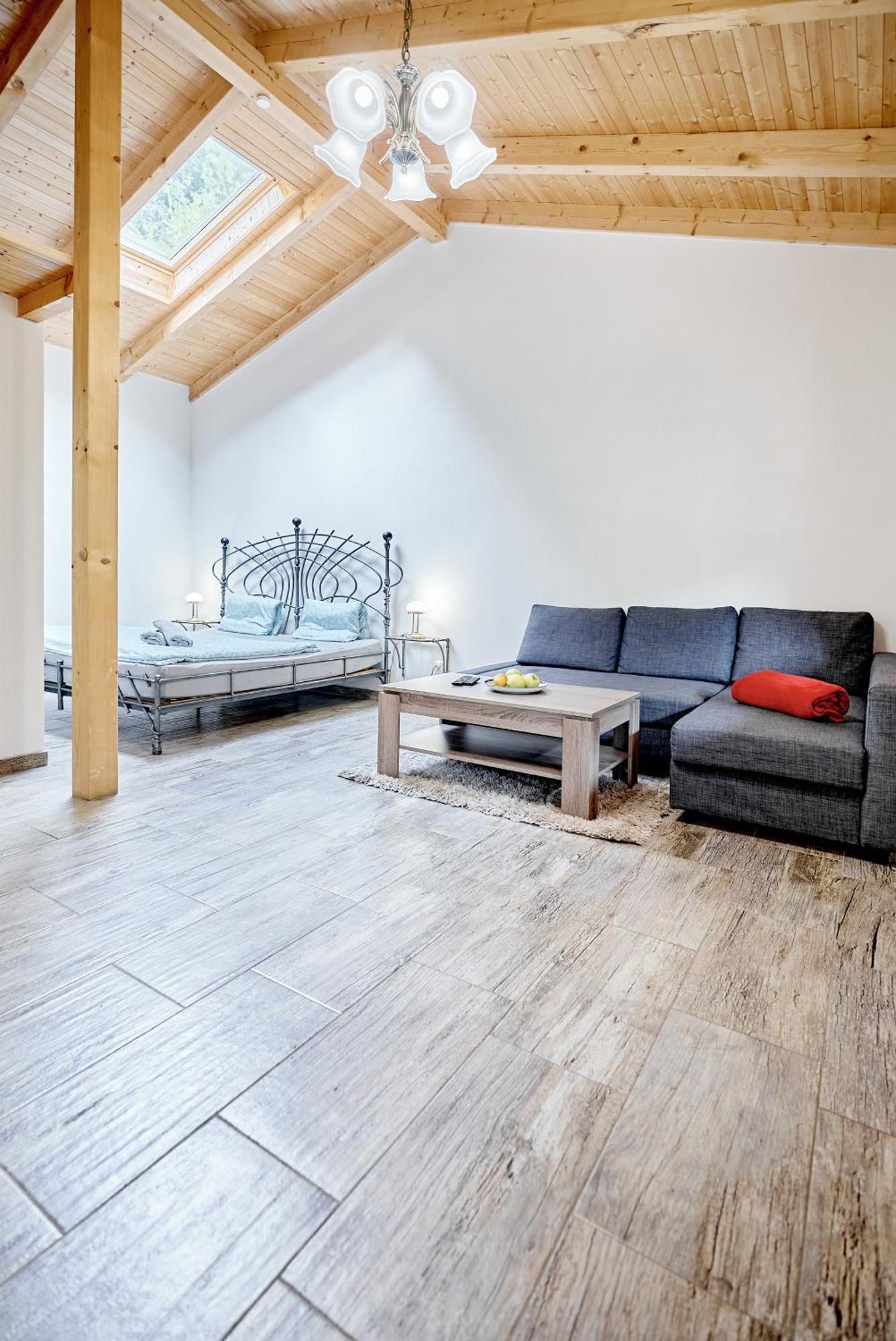 Apartmany Svatosske Skaly Локет Экстерьер фото